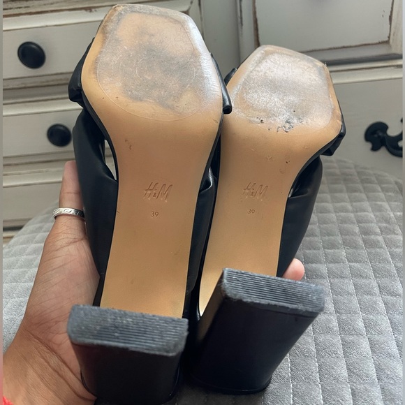 H&M Heels - Picture 5 of 5